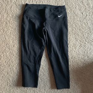 cropped nike leggings